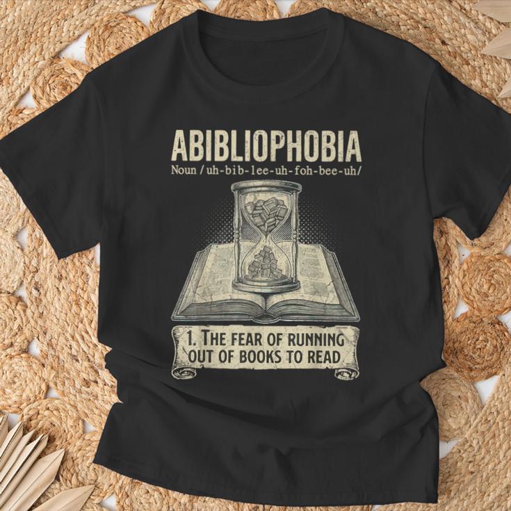 Abibliophobia Reading Bookworm Books Reader T-Shirt Gifts for Old Men