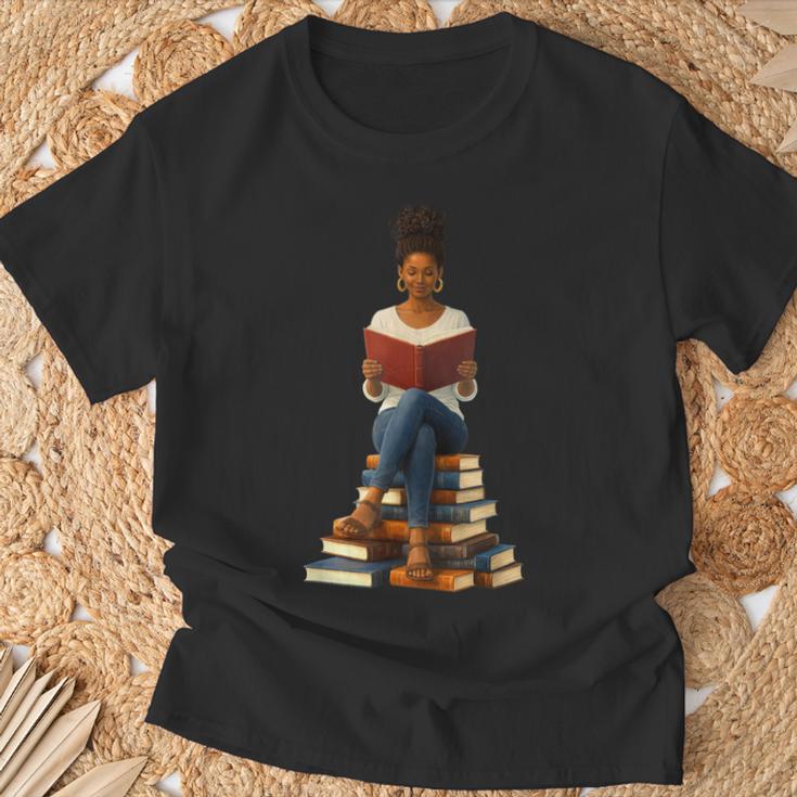 African American Woman Melanin Afro Girl Reading Book T-Shirt Gifts for Old Men