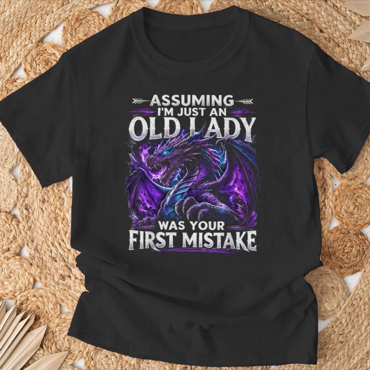 Assuming I'm Just An Old Lady Fantasy Book Reader Mom Dragon T-Shirt Gifts for Old Men