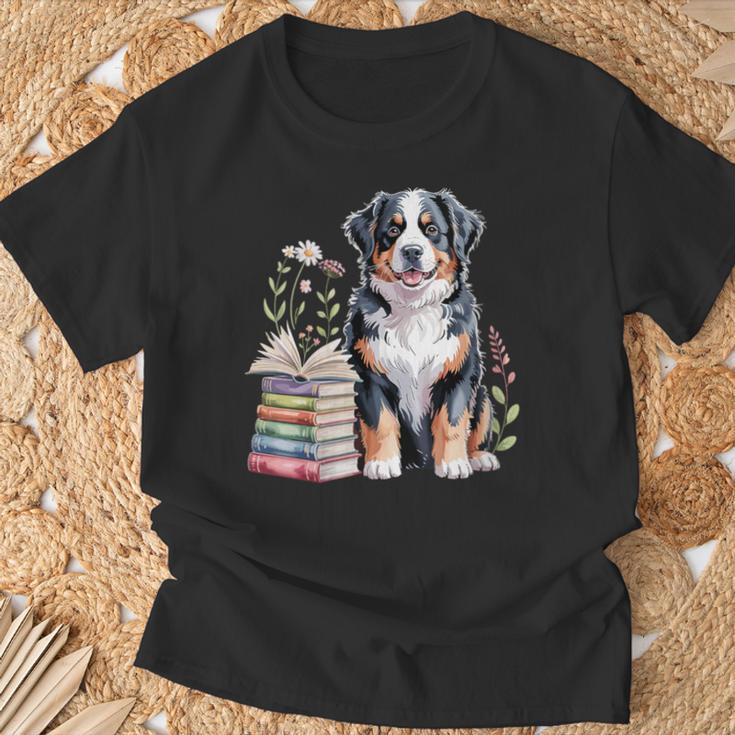 Bernese Mountain Dog Berner Bookworm Flowers Book Reading T-Shirt Gifts for Old Men