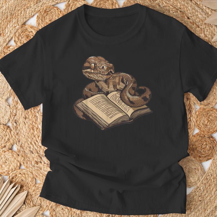 Boa Constrictor Reading A Book T-Shirt Gifts for Old Men