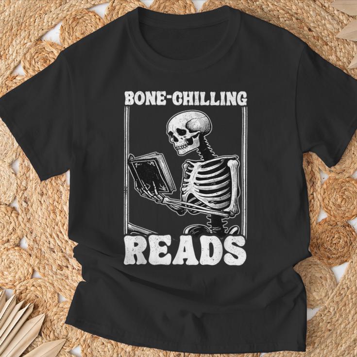 Bone-Chilling-Reads Skeleton Reading Bookworm Book Lovers T-Shirt Gifts for Old Men