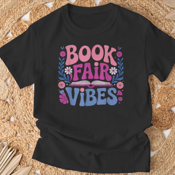 Book Fair Vibes Retro Teacher Reading Lovers Librarian T-Shirt Gifts for Old Men Book Fair Vibes Retro Teacher Reading Lovers Librarian T-Shirt Gifts for Old Men