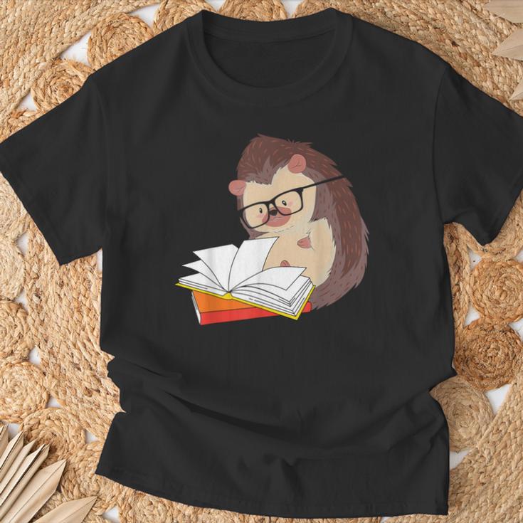 Book Reading Bookworm Forest Animal Wildlife Cute Hedgehog T-Shirt Gifts for Old Men