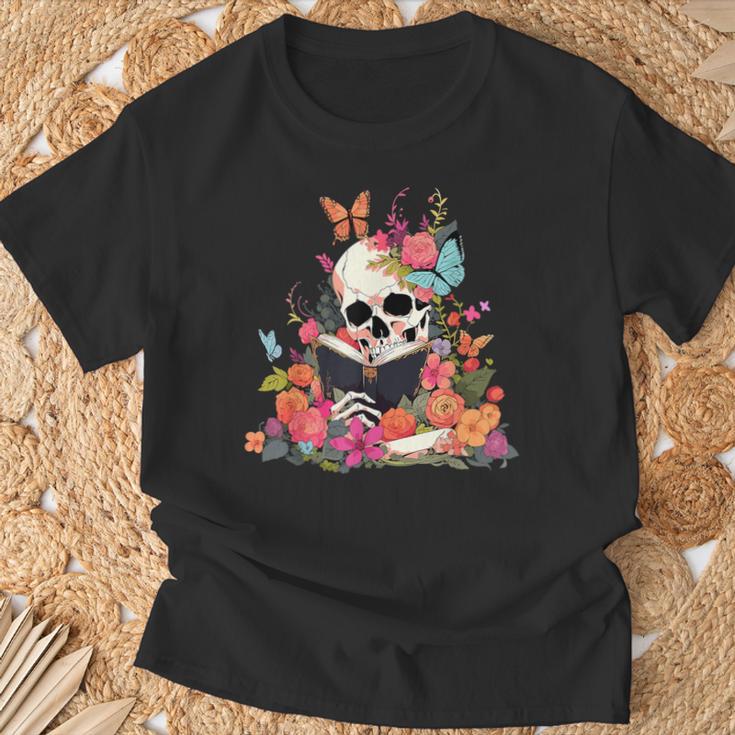 Book Reading Skull Skeleton Flowers Floral Bookish Butterfly T-Shirt Gifts for Old Men