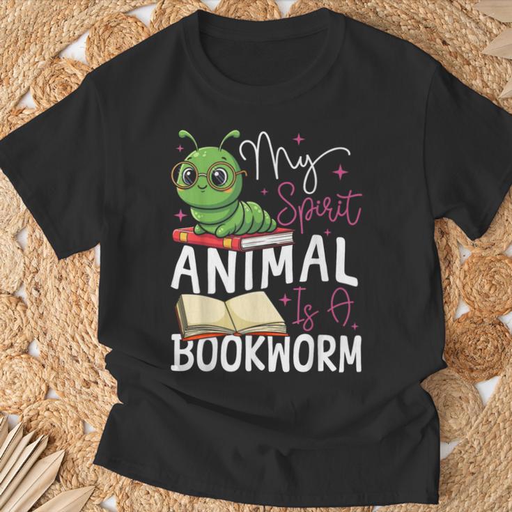 Book Reading My Spirit Animal Is A Bookworm T-Shirt Gifts for Old Men