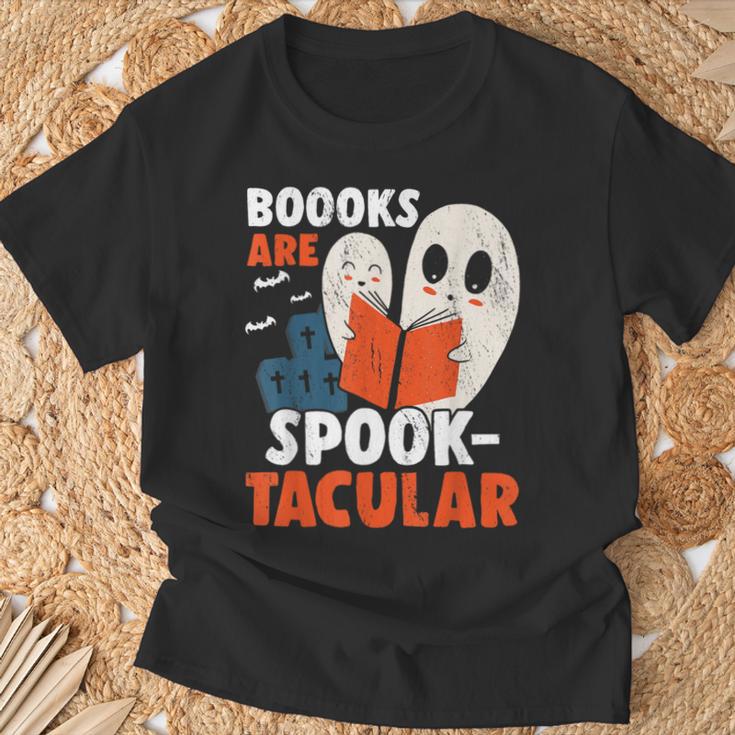 Books Are Spook-Tacular Halloween Bookworm Book Reading T-Shirt Gifts for Old Men