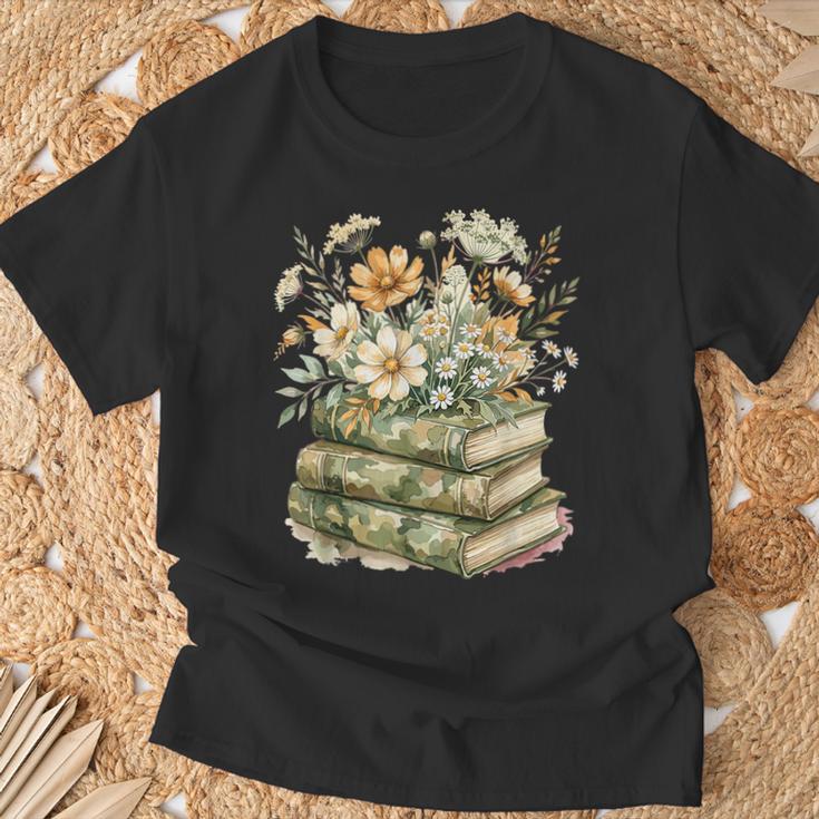 Camo Floral Books Wildflower Botanical Reading Lover T-Shirt Gifts for Old Men