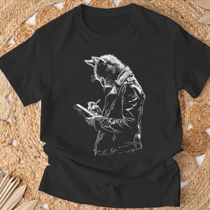 Cat Holds Book Writing Animal Print Motif Drawing Art Cat T-Shirt Gifts for Old Men