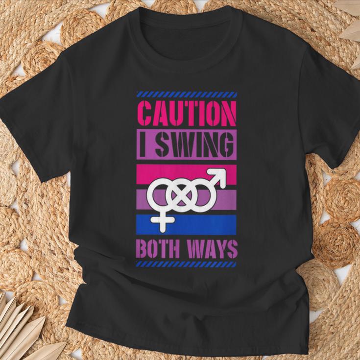 Caution Iwing Both Ways バイセクシャル プライド ジョーク Tシャツ 高齢者への贈り物