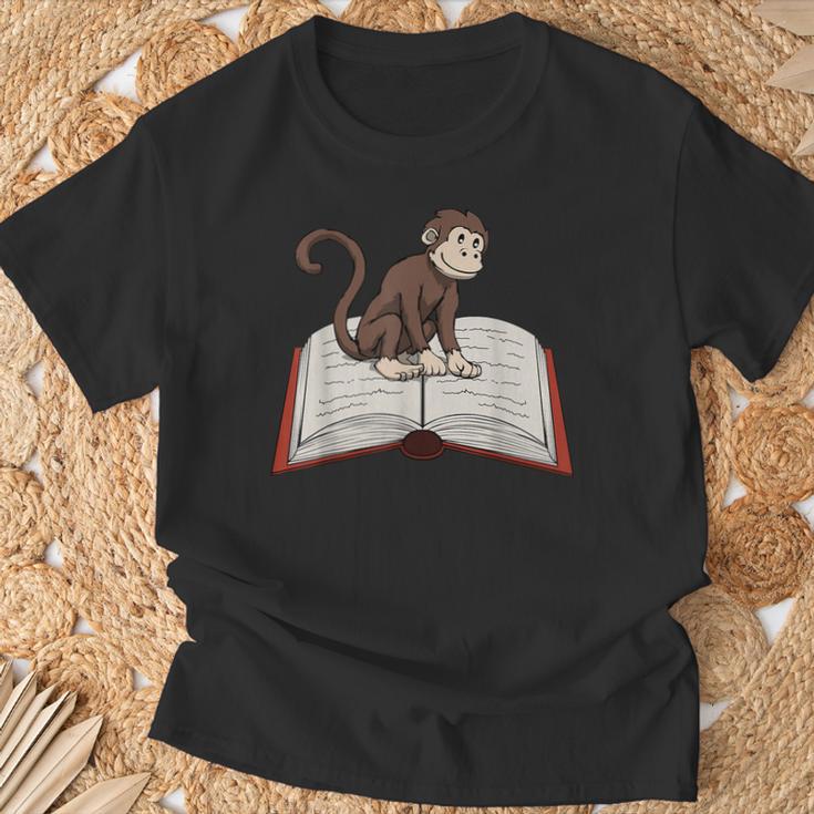 Cute Monkey Reading Books Literature Nature T-Shirt Gifts for Old Men Cute Monkey Reading Books Literature Nature T-Shirt Gifts for Old Men