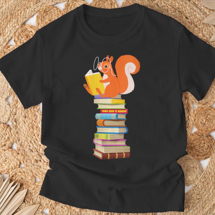Cute Squirrel Reading Women's Tops Book Lovers T-Shirt Gifts for Old Men