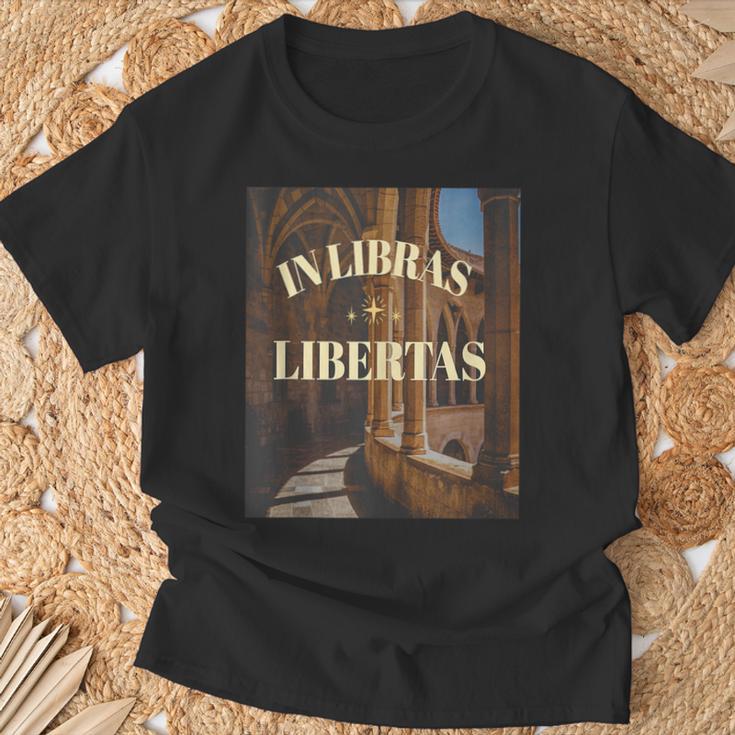 Dark Academia Aesthetic In Libras Libertas Book Lover Latin T-Shirt Gifts for Old Men Dark Academia Aesthetic In Libras Libertas Book Lover Latin T-Shirt Gifts for Old Men