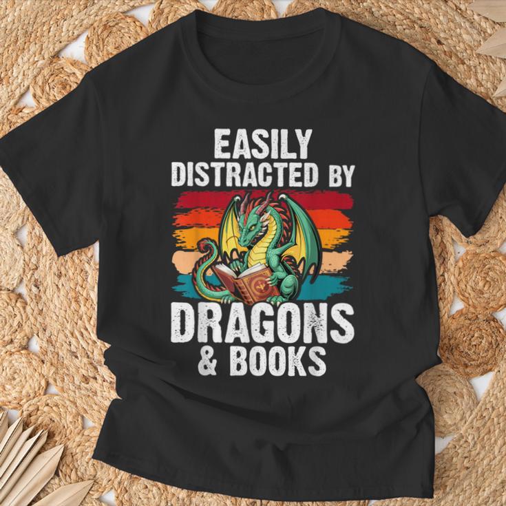 Dragon Reading Book Retro Vintage 80s Library Bookworm T-Shirt Gifts for Old Men