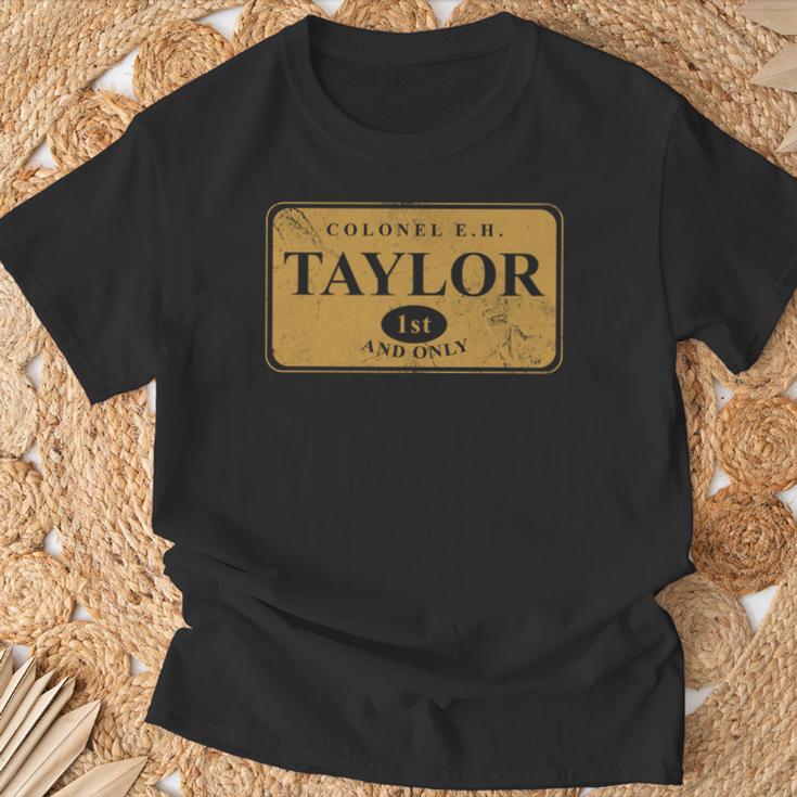 EHテイラー大佐 1St And Only Bourbon Whiskey Distressed 長袖tシャツ Tシャツ 高齢者への贈り物