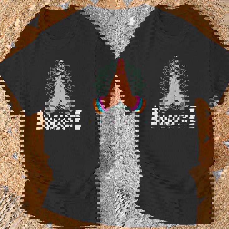 Fold Your Hands 瞑想 ナマステ Tシャツ 高齢者への贈り物