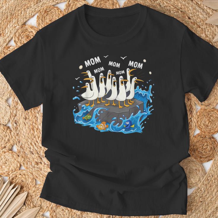 Mom Seagull Family Mother Lover Women T-Shirt Gifts for Old Men Mom Seagull Family Mother Lover Women T-Shirt Gifts for Old Men