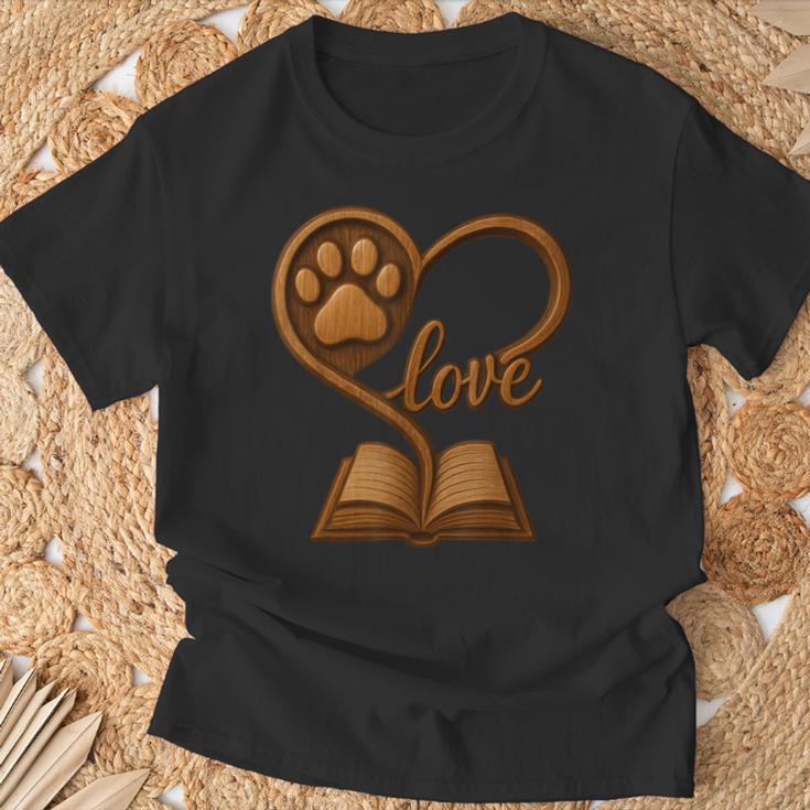 Girl Who Loves Dogs & Books Heart Dog Lover Reader Reeding T-Shirt Gifts for Old Men