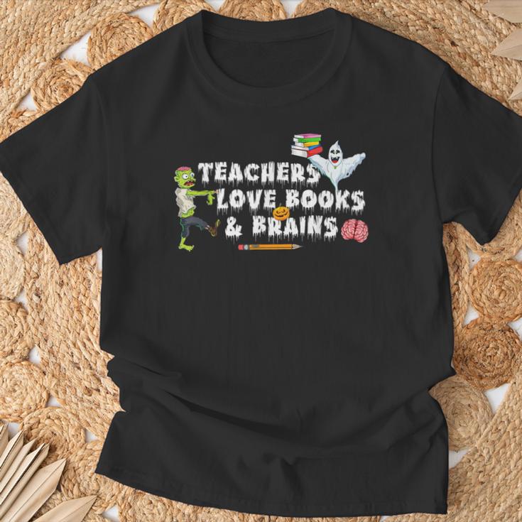 Halloween Teacher Love Books And Brains Teacher Halloween For Men Women Kids T-Shirt Gifts for Old Men