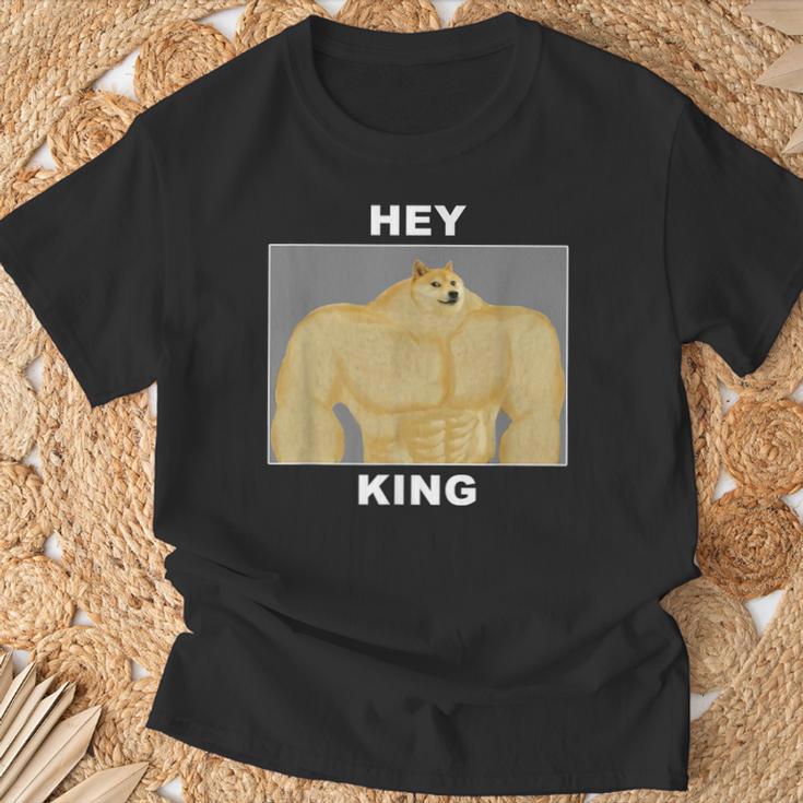 Hey Kingwole Doge Meme Tシャツ 高齢者への贈り物
