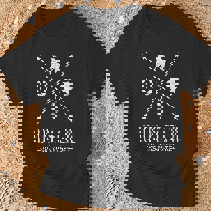 Horse Girl Wild And Free Arrow 馬好き乗馬tシャツ Tシャツ 高齢者への贈り物