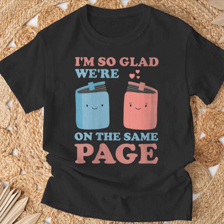 I'm So Glad We'Re On The Same Page Book Lover Writer T-Shirt Gifts for Old Men