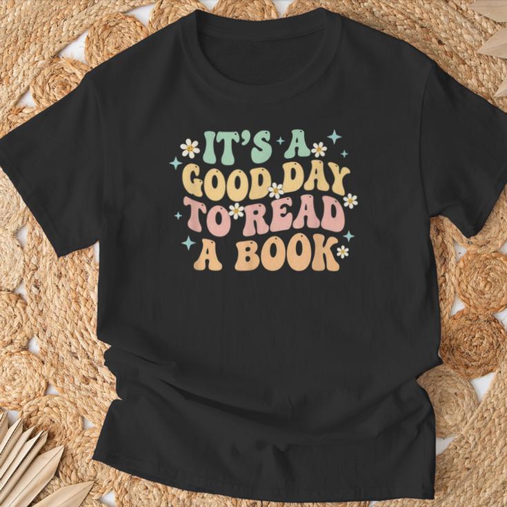 It's A Good Day To Read A Book Kids Reading Teacher Bookworm T-Shirt Gifts for Old Men