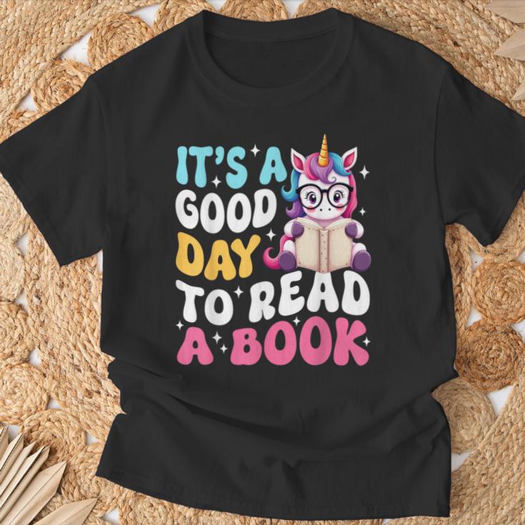 It's a Good Day To Read a Book World Book Day Costume Kids T-Shirt Gifts for Old Men