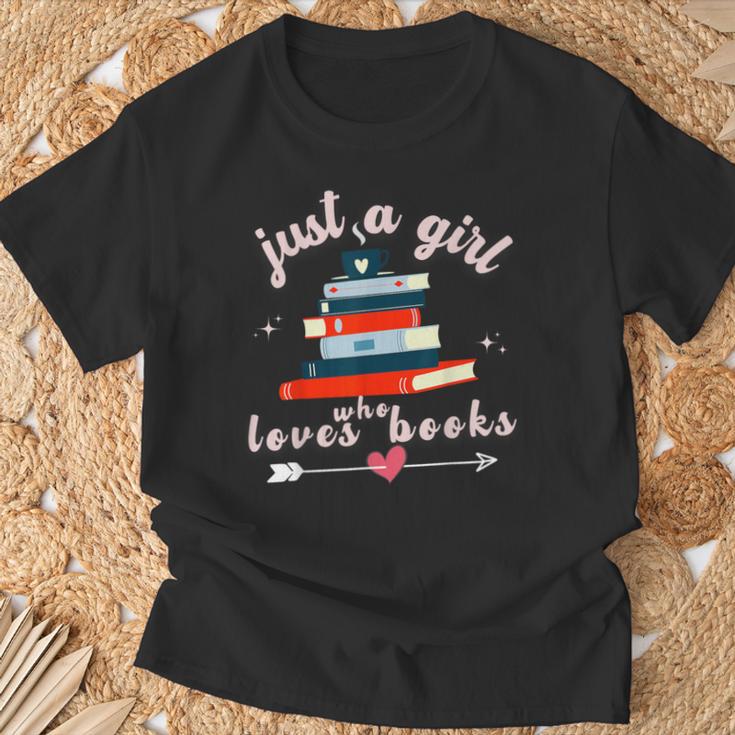 Just A Girl Who Loves Books For Book Worm Lover T-Shirt Gifts for Old Men