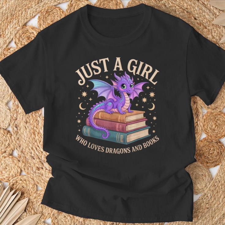Just A Girl Who Loves Dragons And Books Cute Fantasy T-Shirt Gifts for Old Men