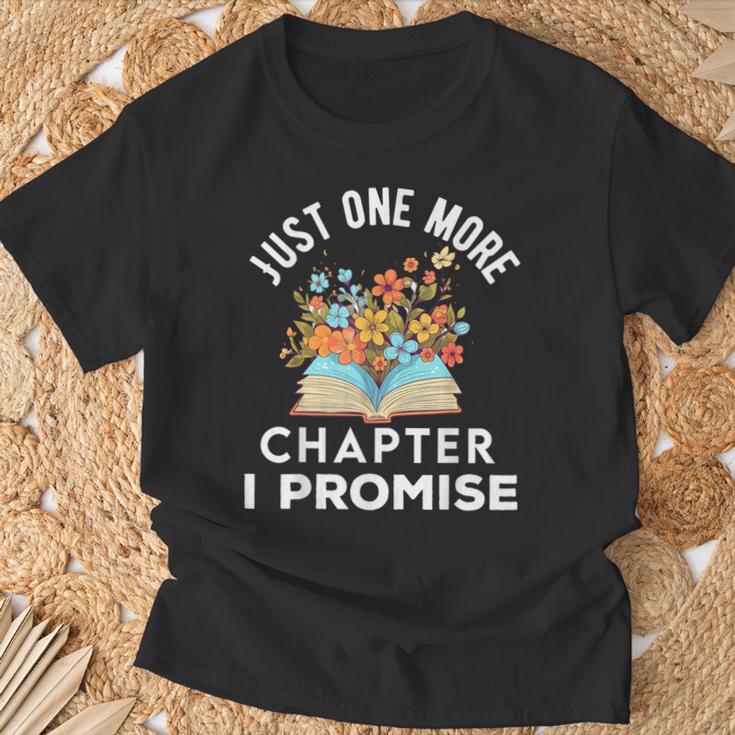 Just One More Chapter I Promise Book Lover Worm Nerd T-Shirt Gifts for Old Men