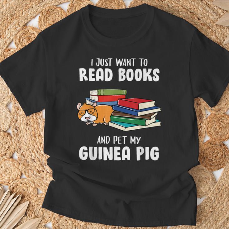 I Just Want To Read Books And Pet My Guinea Pig Reading T-Shirt Gifts for Old Men