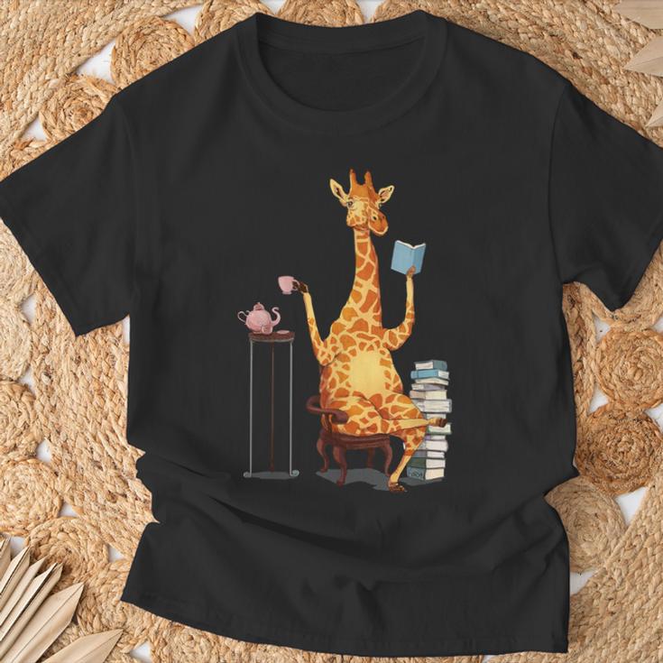 Kawaii Cute Giraffes Books And Tea Women's T-Shirt Gifts for Old Men