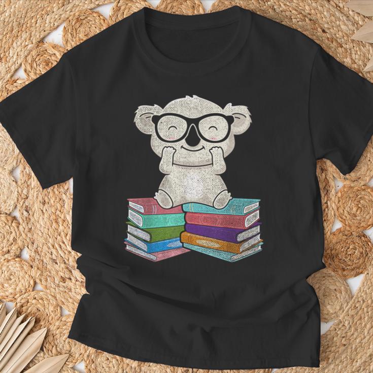 Koala Bear Reading Books Koala T-Shirt Gifts for Old Men Koala Bear Reading Books Koala T-Shirt Gifts for Old Men