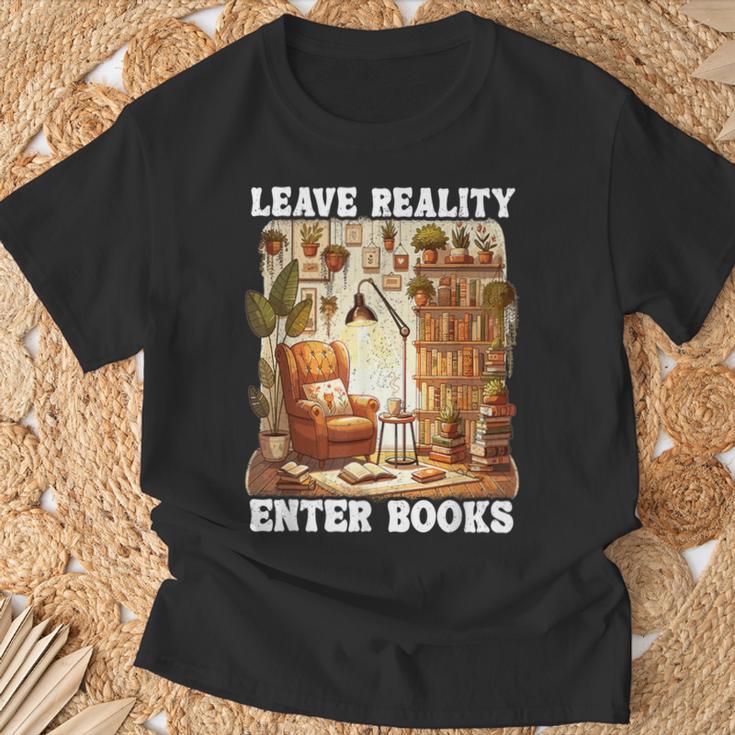 Leave Reality Enter Books Bookworm Reading Book T-Shirt Gifts for Old Men