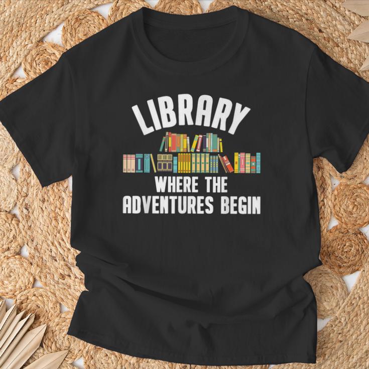 Library Art For Men Women Bookworm Reading Book Lovers T-Shirt Gifts for Old Men