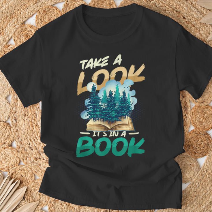 Take A Look It´s In A Book Reading Lover T-Shirt Gifts for Old Men