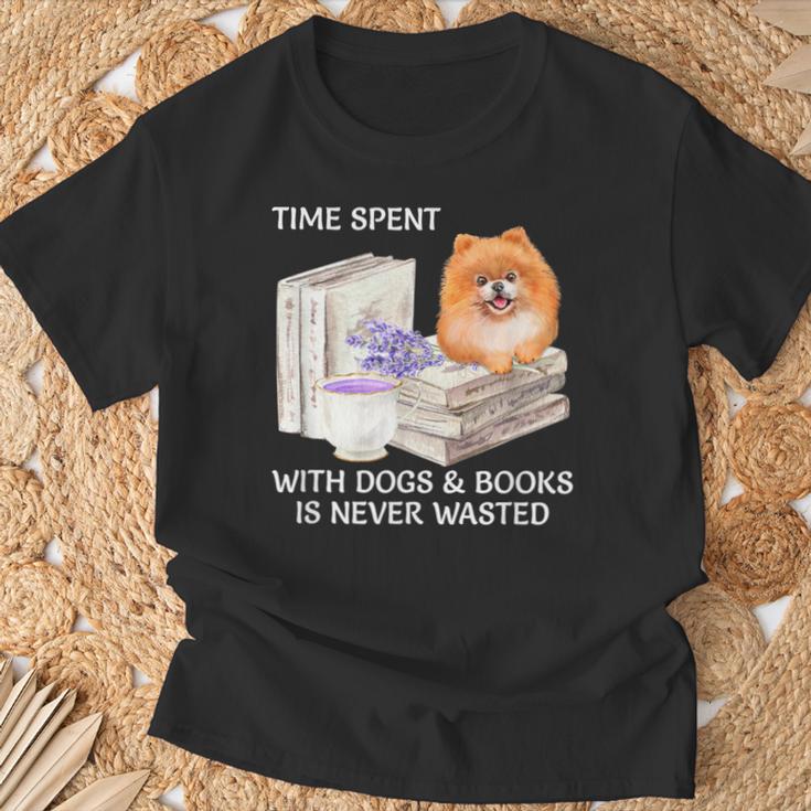 Love Reading Books And Pomeranian Dog Watercolor Art T-Shirt Gifts for Old Men