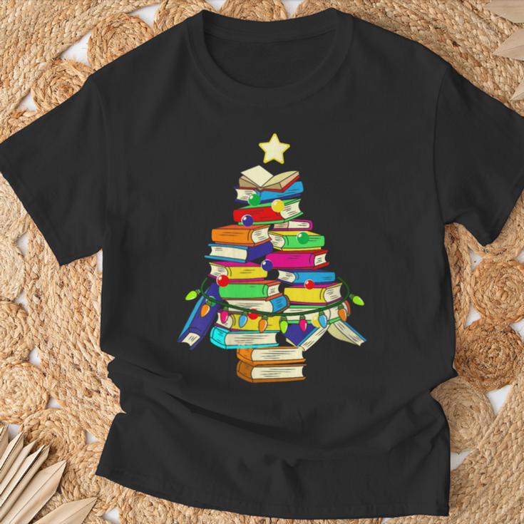 Merry Christmas Tree Reading Books Nerd T-Shirt Gifts for Old Men