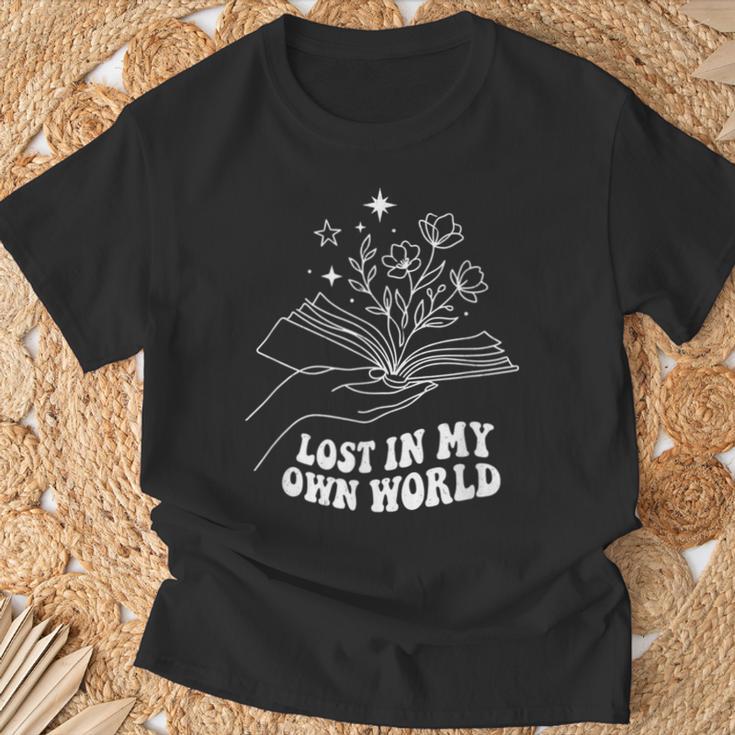 Minimalist Bookworm Lost In My Own World Book Lover T-Shirt Gifts for Old Men