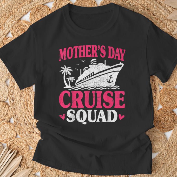 Mother's Day Cruise Squad Cruise Trip Vacation Mom T-Shirt Gifts for Old Men