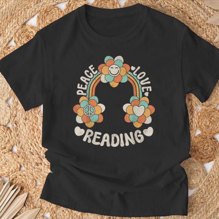 Rainbow Groovy Book Lover Outfit Hippie Peace Love Reading T-Shirt Gifts for Old Men