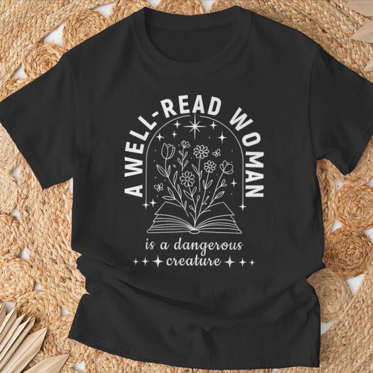 A Well Read Woman Book Lover Literary Quote T-Shirt Gifts for Old Men