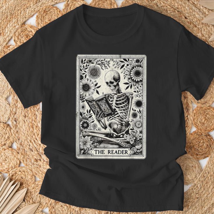 The Reader Skeleton Book Lover Tarot Card Reading Book T-Shirt Gifts for Old Men