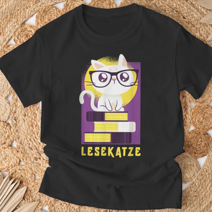 Reading Cat Cat Cat Reading Worm Books Cat Friend Gift For Men Women T-Shirt Gifts for Old Men