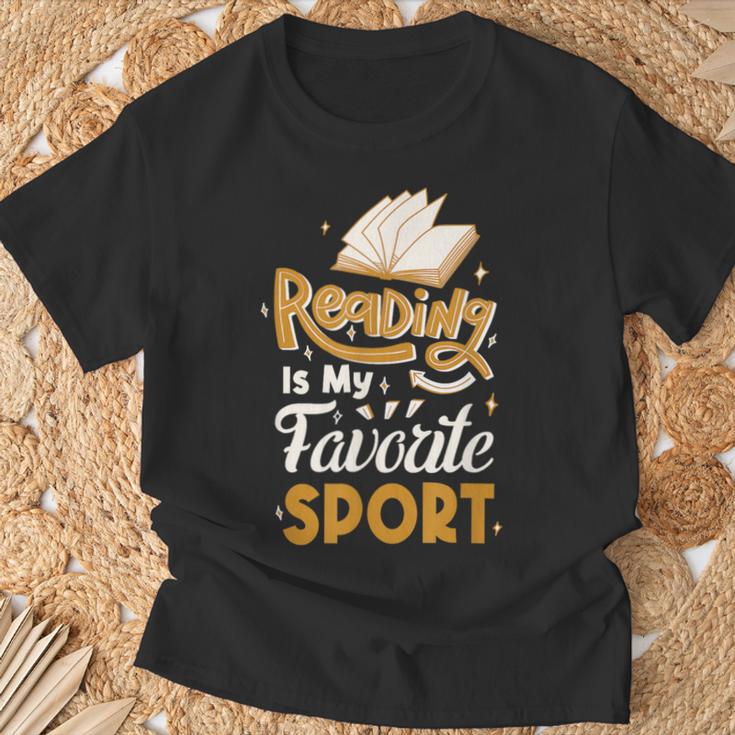 Reading Is My Favorite Sport Read Books For a Bookworm T-Shirt Gifts for Old Men