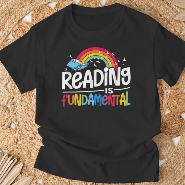 Reading Is Fundamental Poetry Bookworm And Book Reader T-Shirt Gifts for Old Men
