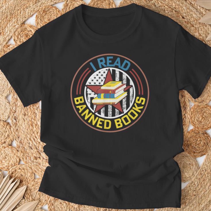 Retro American Flag I Read Banned Books Women Men T-Shirt Gifts for Old Men