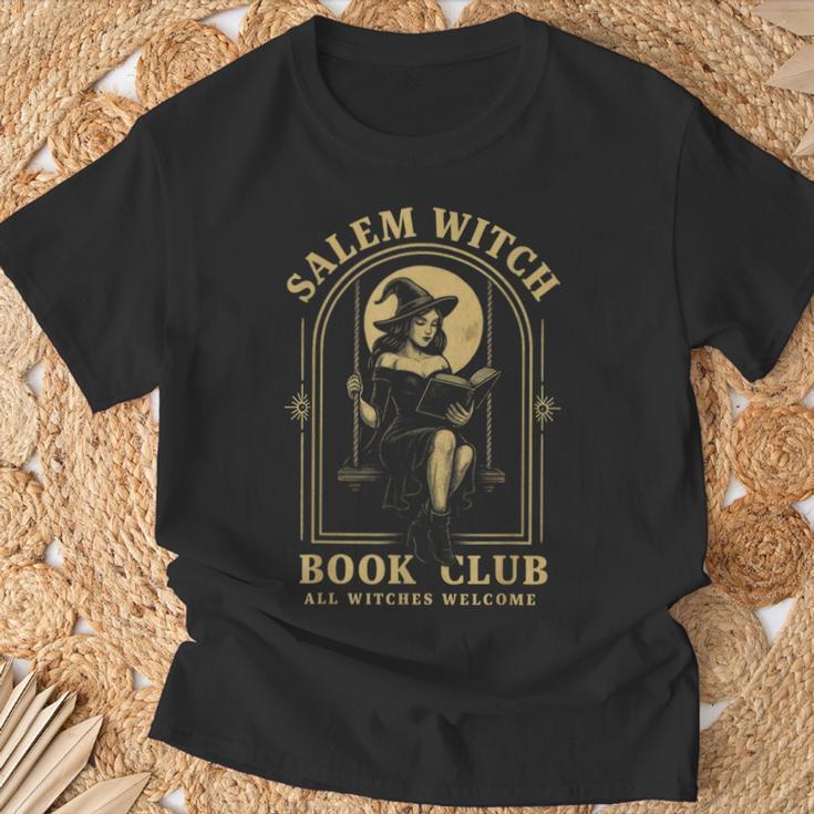 Salem Witch Book Club Bookish Halloween Full Moon Reader T-Shirt Gifts for Old Men