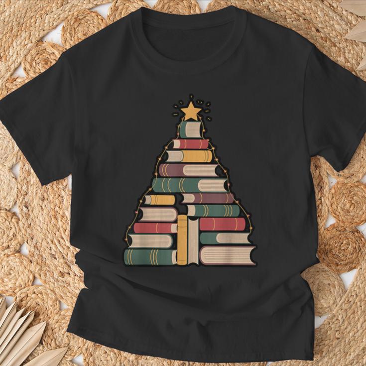 Snowy Book Tree Christmas For Readers And Librarians T-Shirt Gifts for Old Men